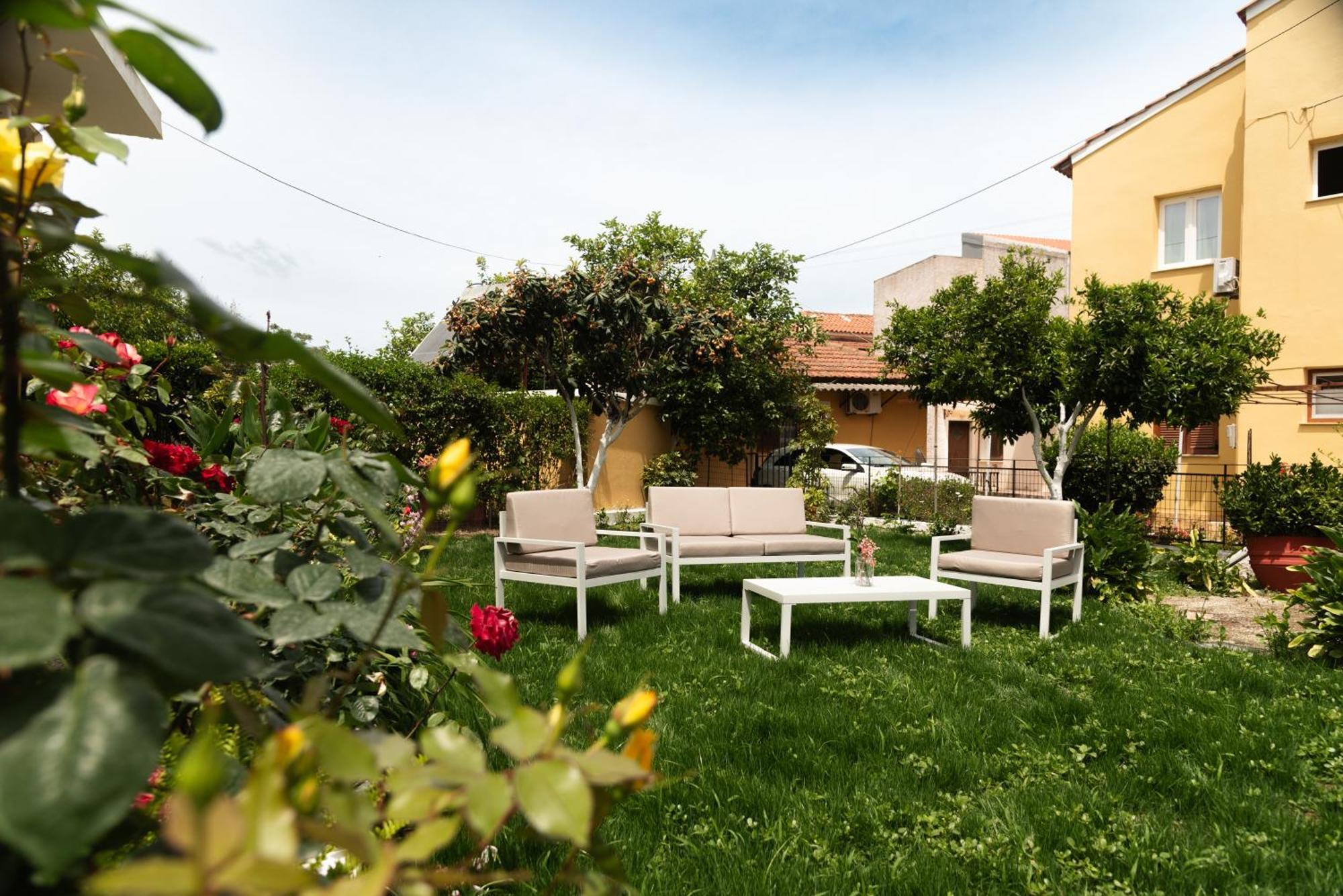 Kates Apartments Kavos Exterior photo